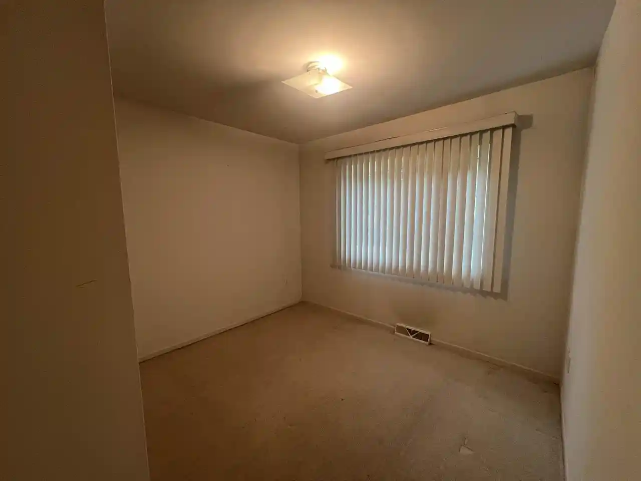 Photo 4 of Single family home for sale at 4014 W 8th Avenue, Wisconsin Dells, WI 53965 | MLS# 22604913 | Listing updated on 2026-10-07