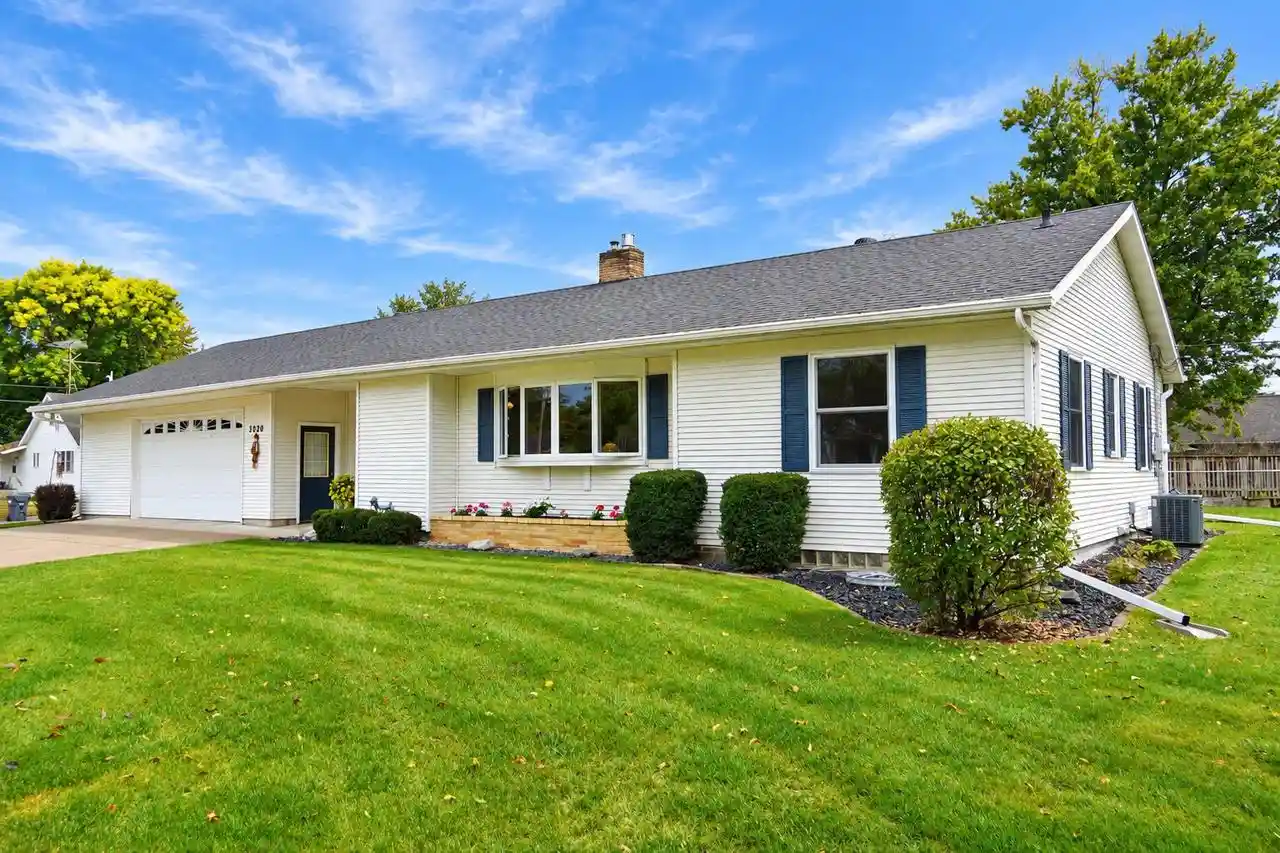 Photo 1 of Single family home for sale at 3020 26th Street S St, La Crosse, WI 54601 | MLS# 1983142 | Listing updated on 2026-10-02