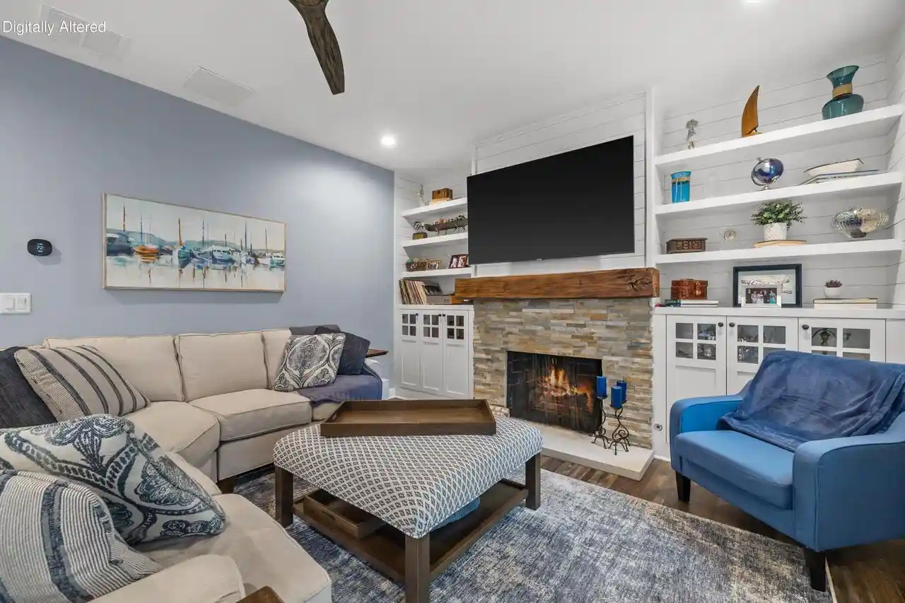 Photo 2 of Single family home for sale at 530 Glenview Rd, Williams Bay, WI 53191 | MLS# 1983148 | Listing updated on 2026-10-05
