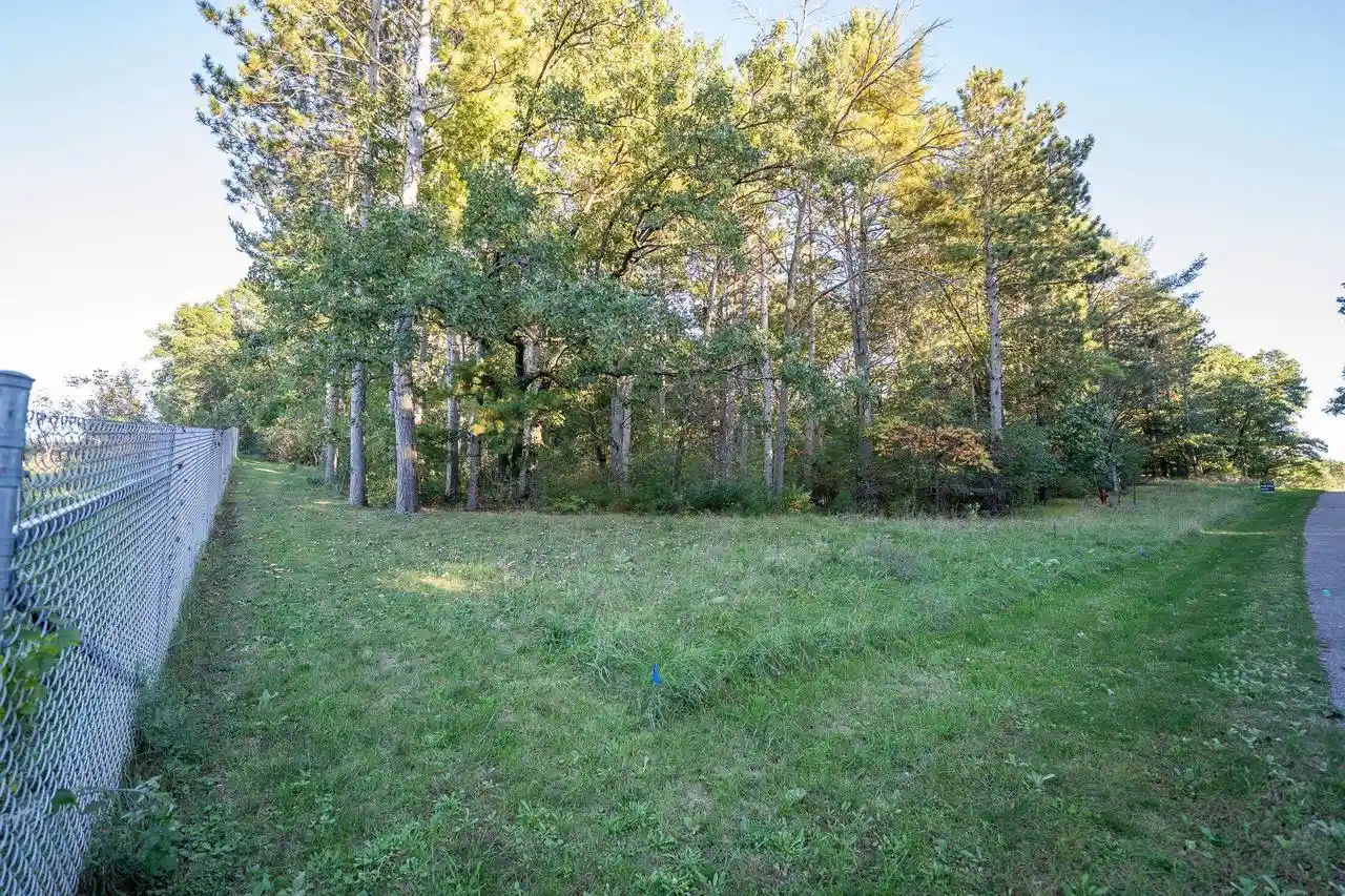 Photo 3 of Land for sale at 621 Acres Terrytown Rd, Baraboo, WI 53913 | MLS# 2033922 | Listing updated on 2026-10-03