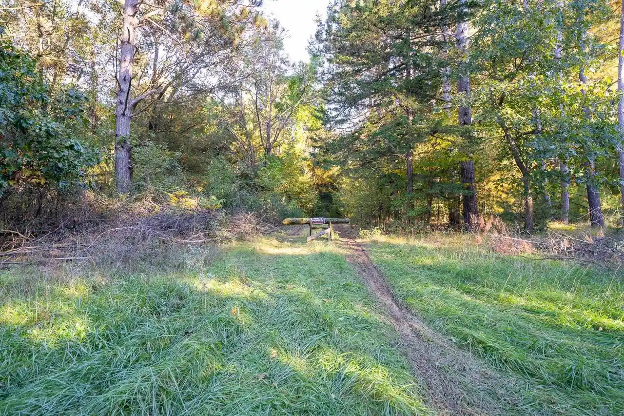 Photo 4 of Land for sale at 621 Acres Terrytown Rd, Baraboo, WI 53913 | MLS# 2033922 | Listing updated on 2026-10-03