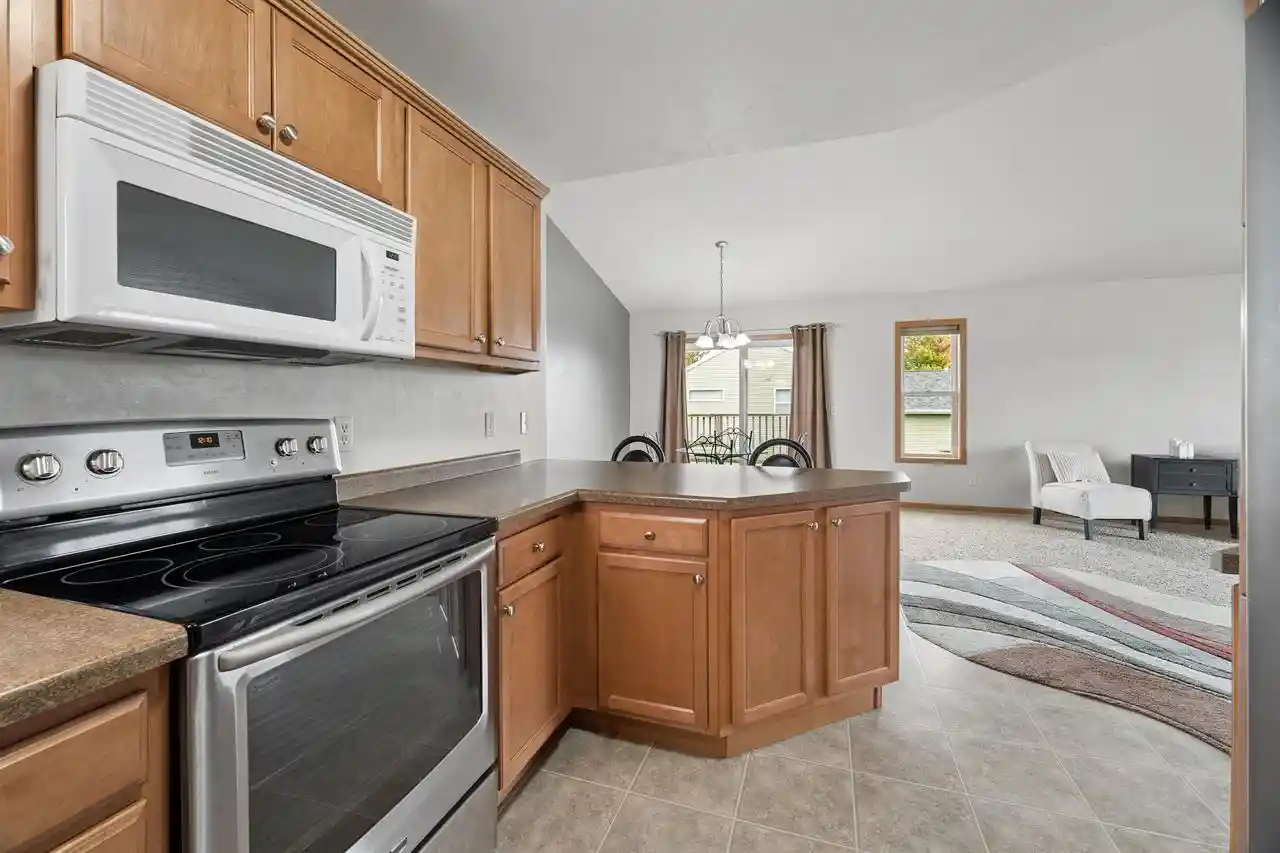 Photo 4 of Single family home for sale at W2162 Tim Dr, Brillion, WI 54110 | MLS# 50333696 | Listing updated on 2026-10-19