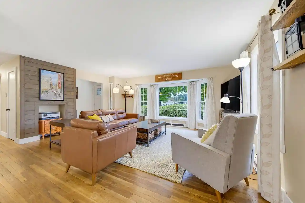 Photo 1 of Single family home for sale at 739 N Moreland Blvd, Waukesha, WI 53188 | MLS# 1983149 | Listing updated on 2026-10-22