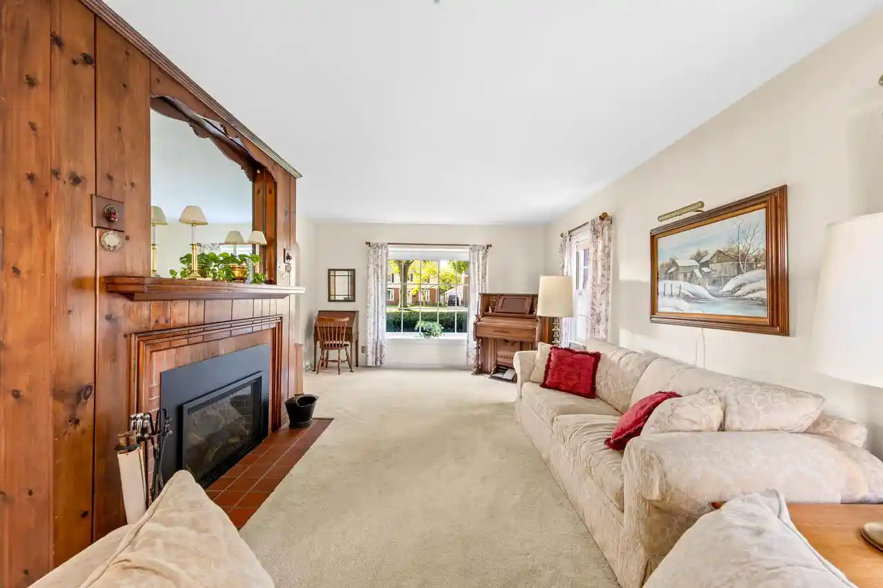 Photo 3 of Single family home for sale at 9220 Harding Blvd, Milwaukee, WI 53226 | MLS# 1983151 | Listing updated on 2026-10-08