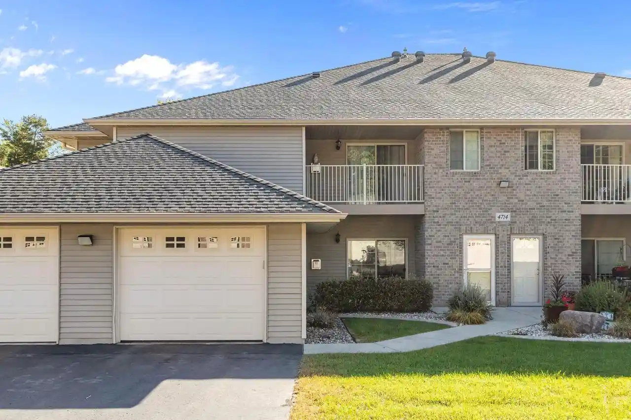 Condo for sale at 4714 Everbreeze Cir, Appleton, WI 54913 | MLS# 50333718