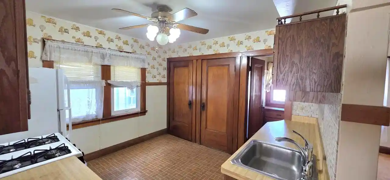 Photo 3 of Sale Pending at 1533 S 72nd Street, Milwaukee, WI 53214 | MLS# 1983169 | Listing updated on 2026-10-04