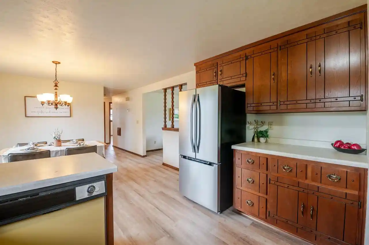 Photo 4 of Single family home for sale at 553 Delwiche Rd, Green Bay, WI 54302 | MLS# 50333721 | Listing updated on 2026-10-08