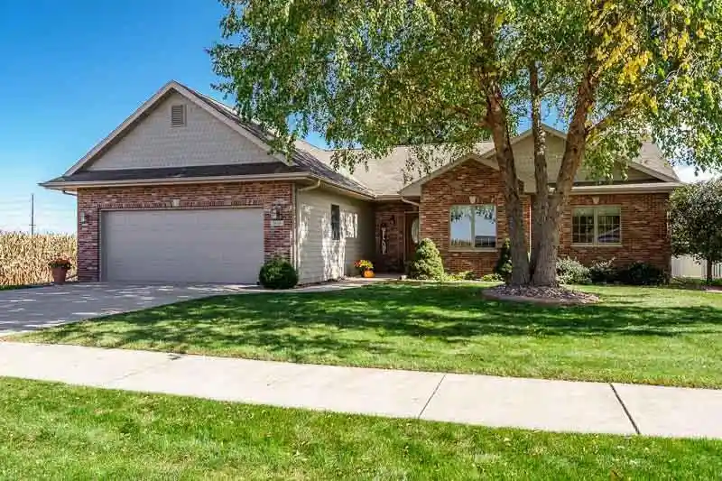 Photo 1 of Single family home for sale at 1616 Honeysuckle Ln, Janesville, WI 53546 | MLS# 2033933 | Listing updated on 2026-10-10