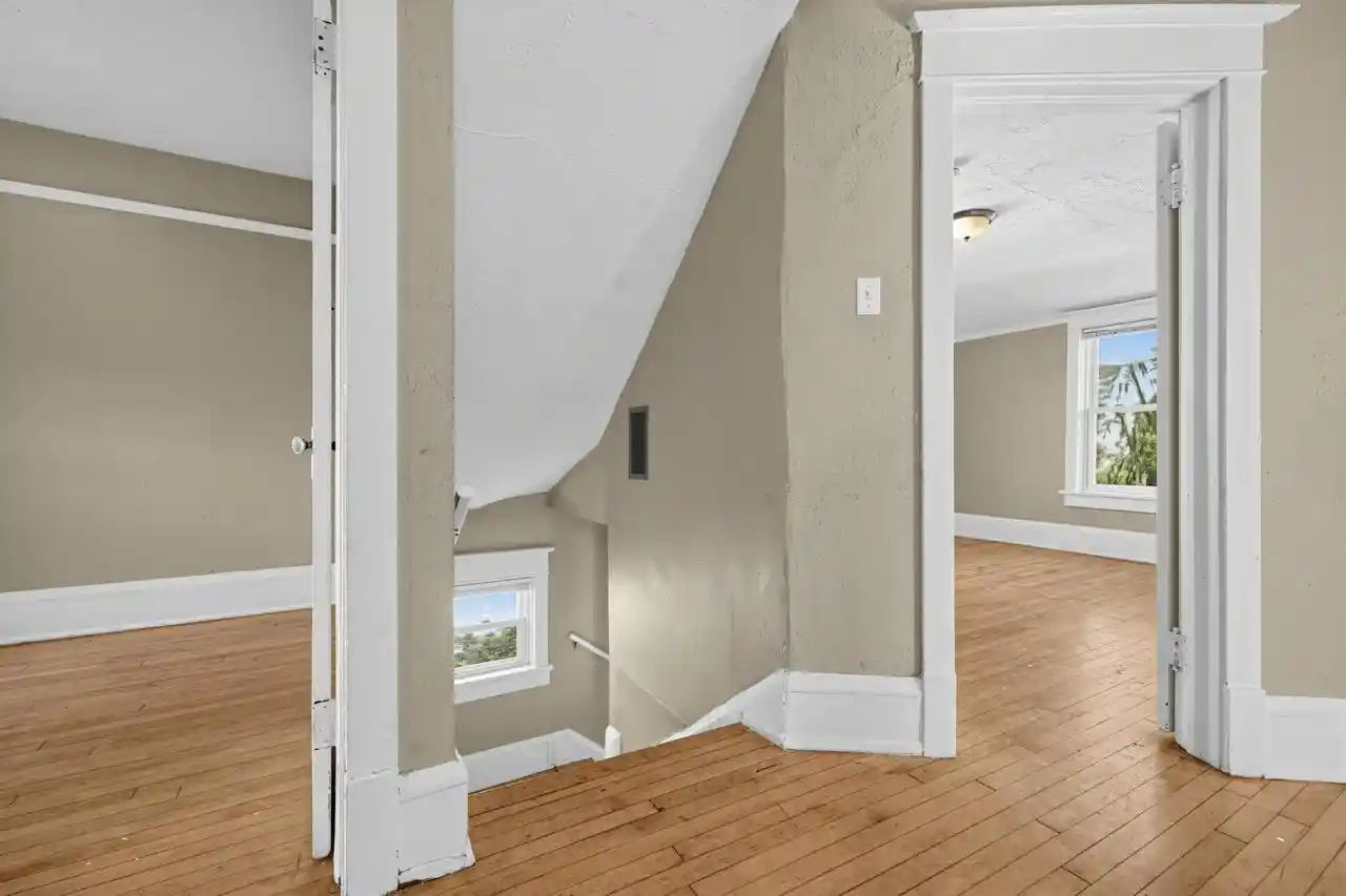 Photo 4 of Single family home for sale at 2563 N Hubbard St, Milwaukee, WI 53212 | MLS# 1983182 | Listing updated on 2026-10-02