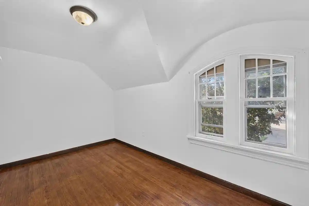 Photo 3 of Single family home for sale at 1510 Augusta St, Racine, WI 53402 | MLS# 1983184 | Listing updated on 2026-10-06