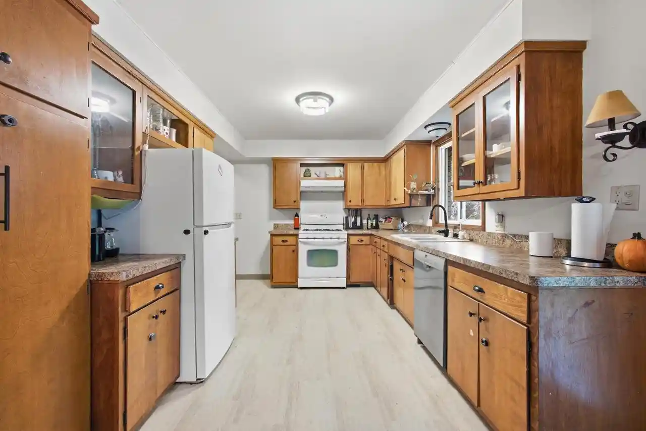 Photo 4 of Single family home for sale at 609 Oak Ln, Horicon, WI 53032 | MLS# 2033938 | Listing updated on 2026-10-07