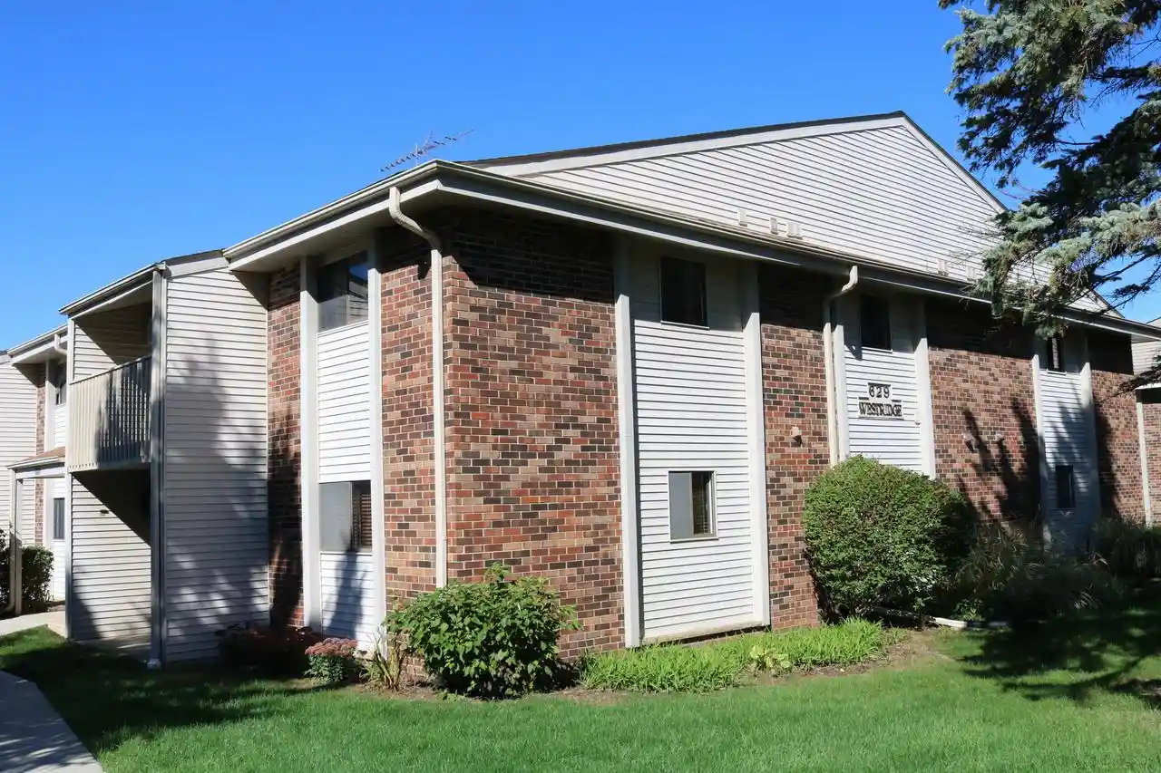 Photo 1 of Condo for sale at 629 Westridge Dr #6, West Bend, WI 53095 | MLS# 1983189 | Listing updated on 2026-10-09