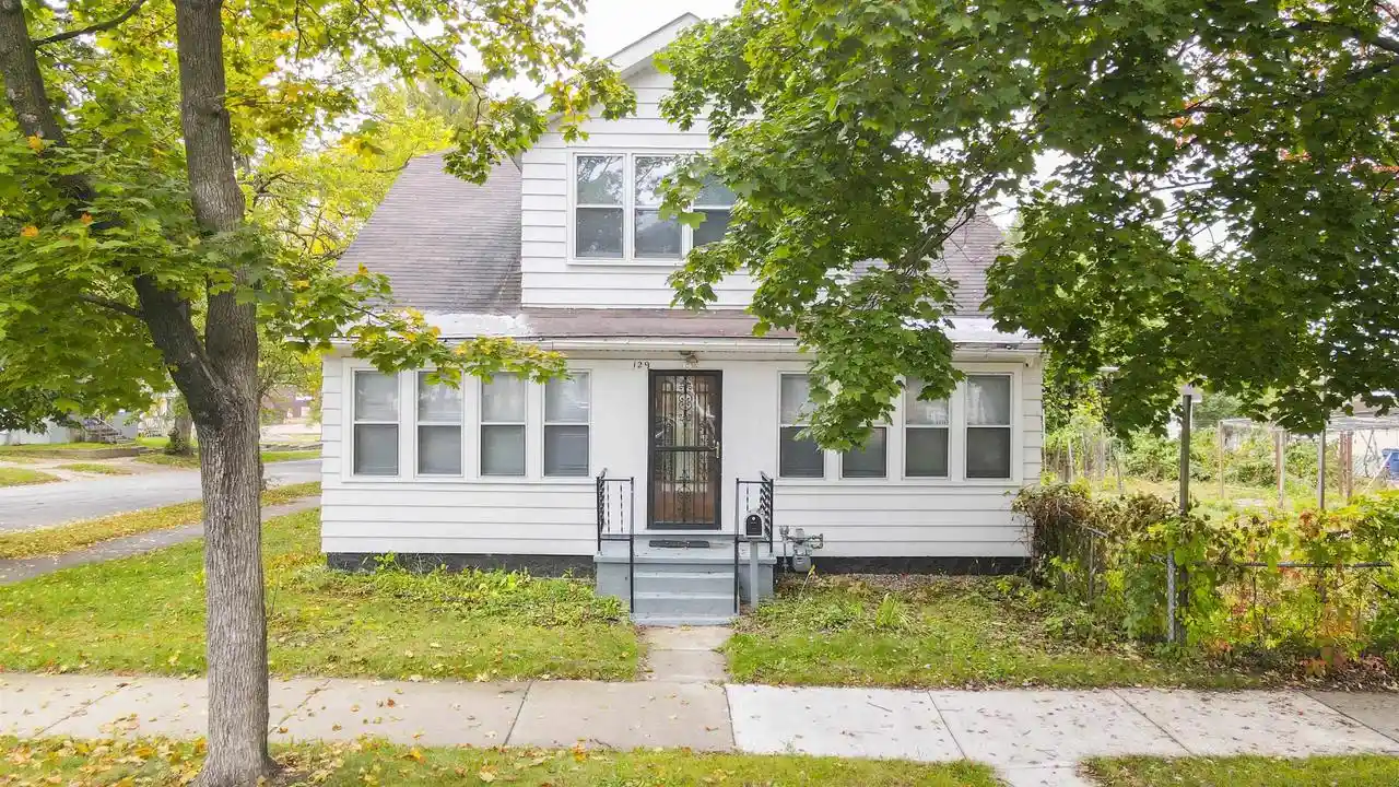 Photo 1 of Single family home for sale at 129 N 2nd Street, Wausau, WI 54401 | MLS# 22604920 | Listing updated on 2026-10-09