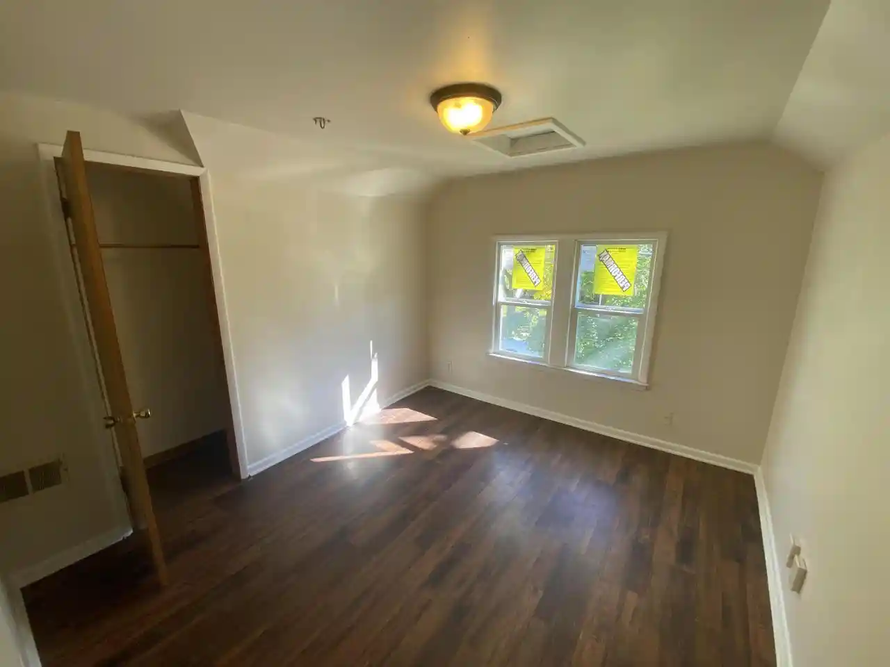 Photo 3 of Single family home for sale at 4702 N 31st Street, Milwaukee, WI 53209 | MLS# 1983194 | Listing updated on 2026-10-06