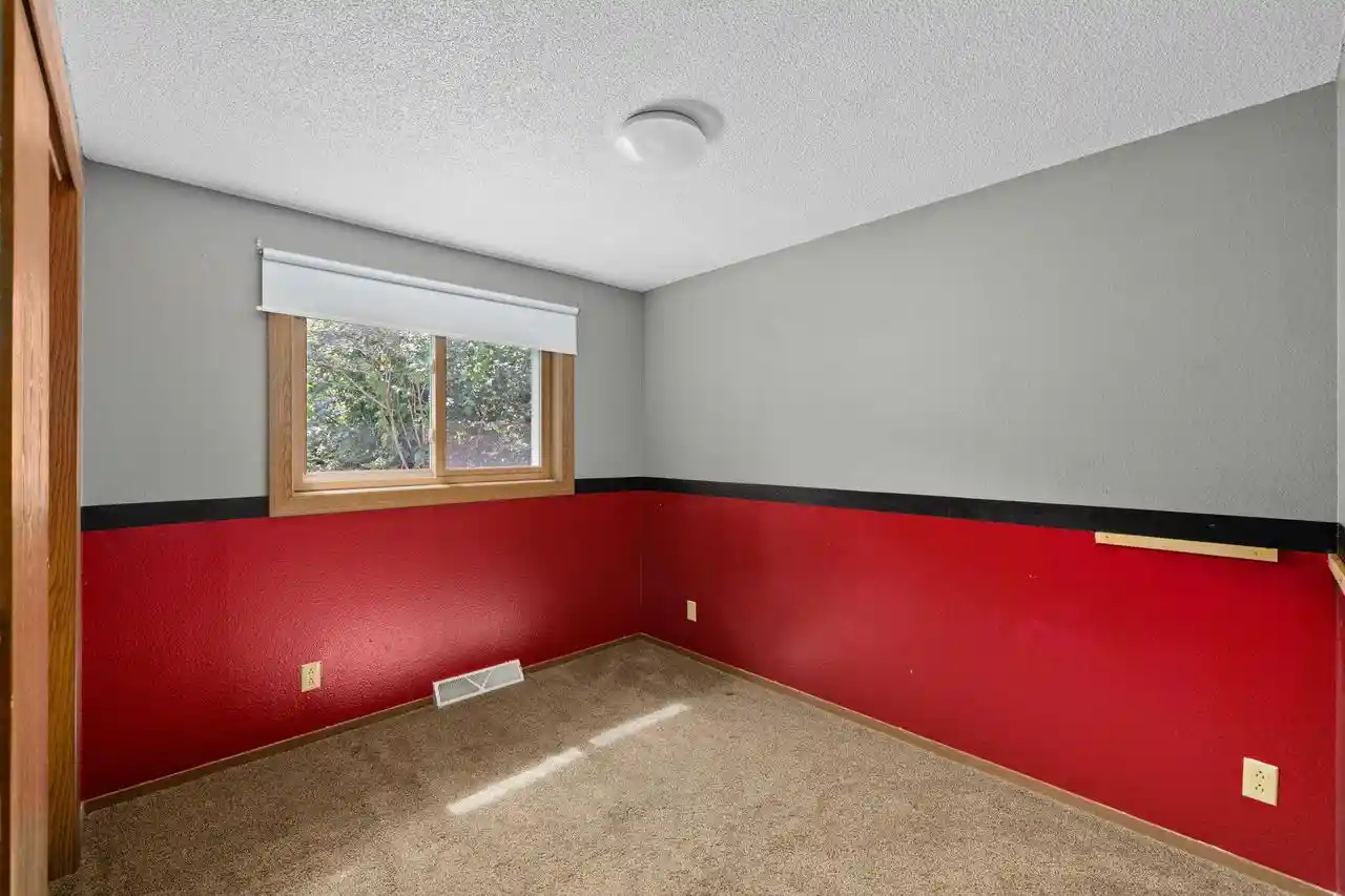 Photo 3 of Single family home for sale at 460 Center St, Dakota, MN 55925 | MLS# 1983195 | Listing updated on 2026-10-02