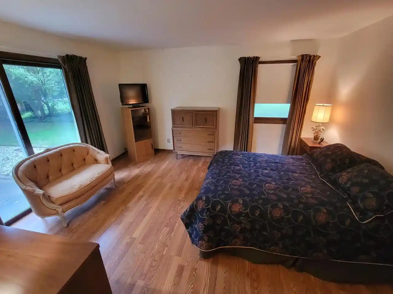Photo 3 of Single family home for sale at 21825 Oakmont Ln, Brookfield, WI 53045 | MLS# 1983200 | Listing updated on 2026-10-03