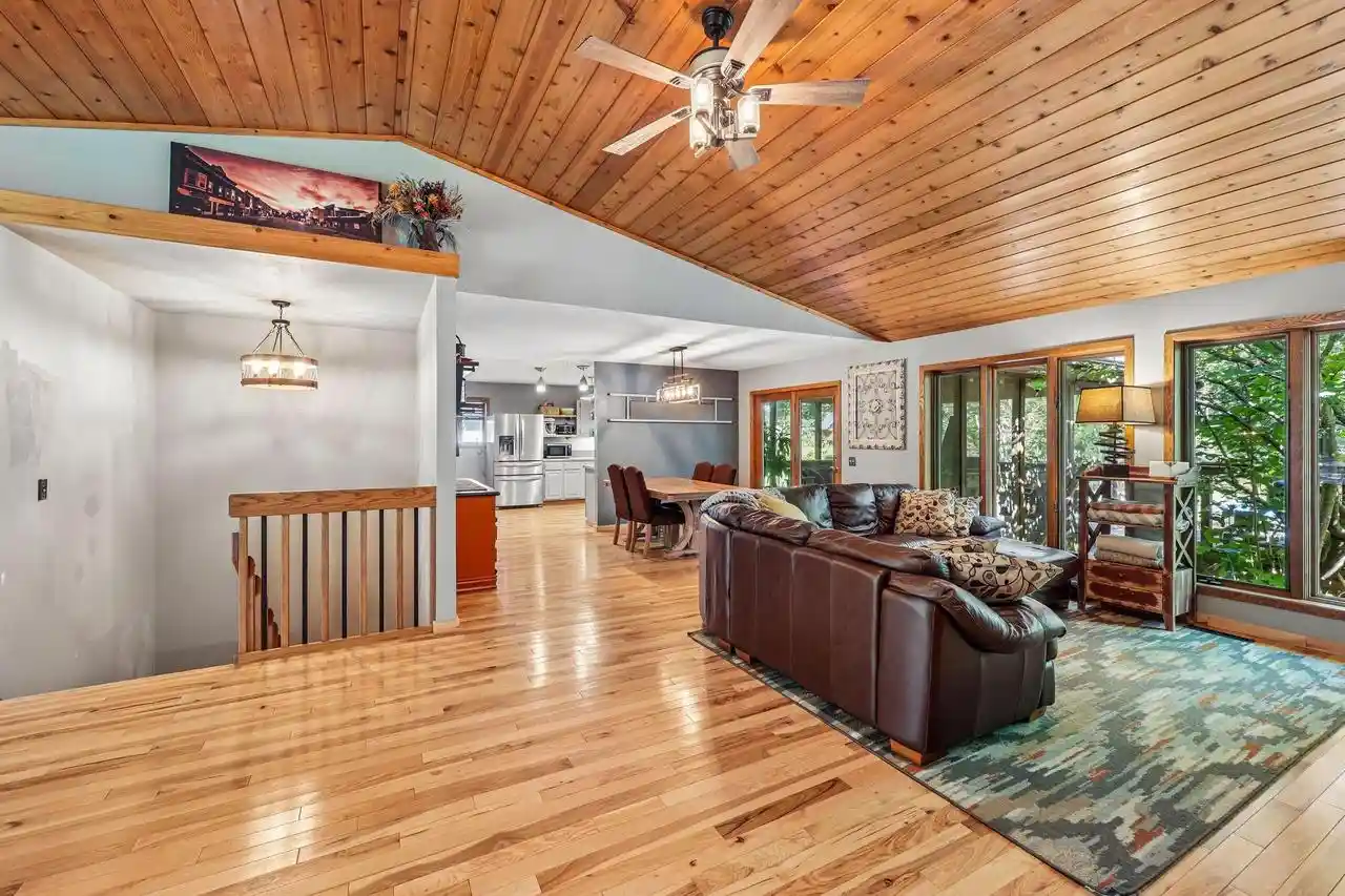 Photo 1 of Single family home for sale at 34 N Prentice St, Evansville, WI 53536 | MLS# 2033940 | Listing updated on 2026-10-07