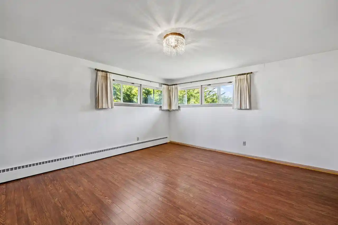 Photo 3 of Single family home for sale at 639 Erie Ave, Oostburg, WI 53070 | MLS# 1983219 | Listing updated on 2026-10-03