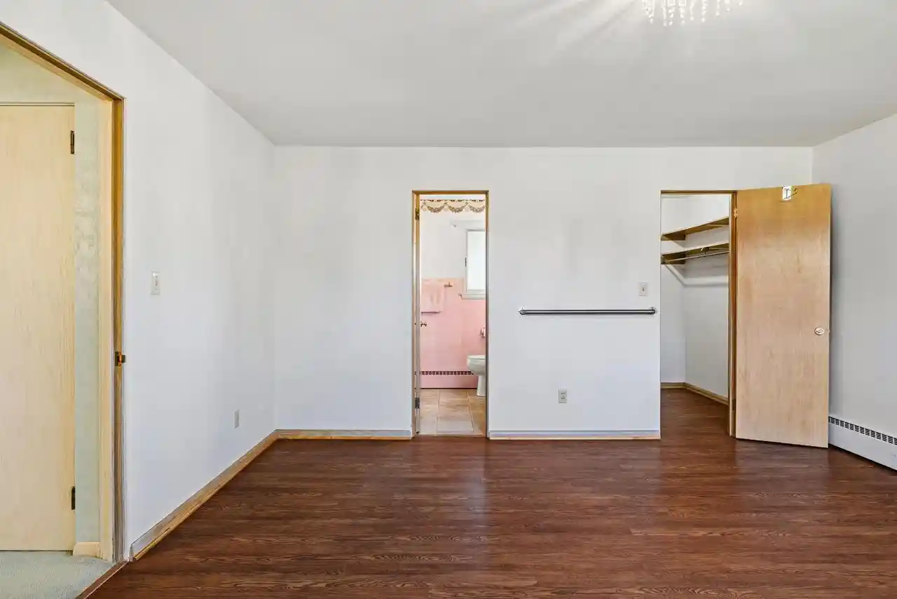 Photo 4 of Single family home for sale at 639 Erie Ave, Oostburg, WI 53070 | MLS# 1983219 | Listing updated on 2026-10-03