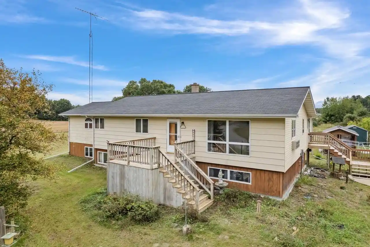 Photo 1 of Single family home for sale at W6407 Welch Prairie Rd, New Lisbon, WI 53950 | MLS# 2033954 | Listing updated on 2026-10-03
