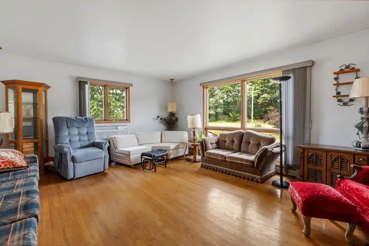 Photo 4 of Single family home for sale at W6407 Welch Prairie Rd, New Lisbon, WI 53950 | MLS# 2033954 | Listing updated on 2026-10-03