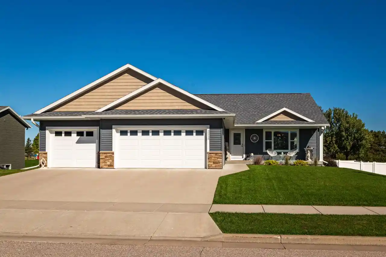 Photo 1 of Single family home for sale at 2115 Spakenburg Rd, Holmen, WI 54636 | MLS# 1983237 | Listing updated on 2026-10-05