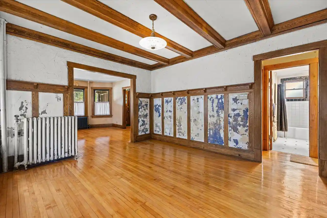 Photo 3 of Multi family home for sale at 2912 N Maryland Ave, Milwaukee, WI 53211 | MLS# 1983239 | Listing updated on 2026-10-03