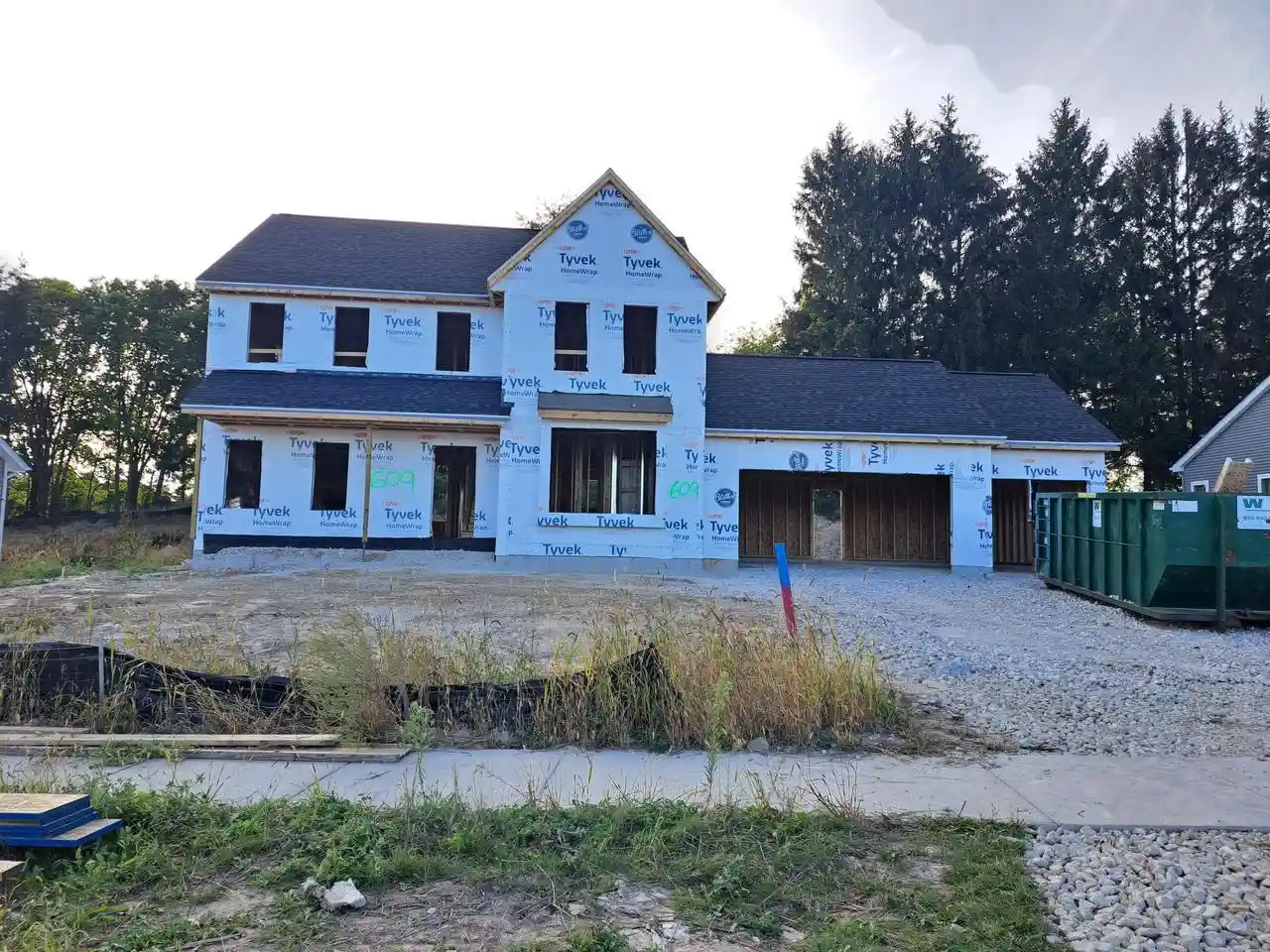 Photo 1 of Single family home for sale at 609 Hawks Ridge Rd, Grafton, WI 53024 | MLS# 1983238 | Listing updated on 2026-10-03