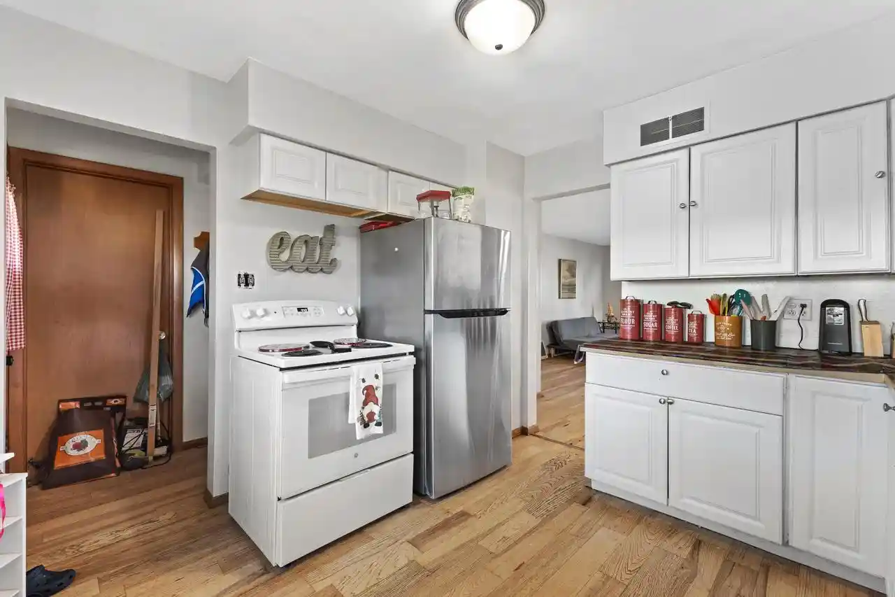 Photo 2 of Single family home for sale at 6215 W Arthur Ave, Milwaukee, WI 53219 | MLS# 1983252 | Listing updated on 2026-10-05