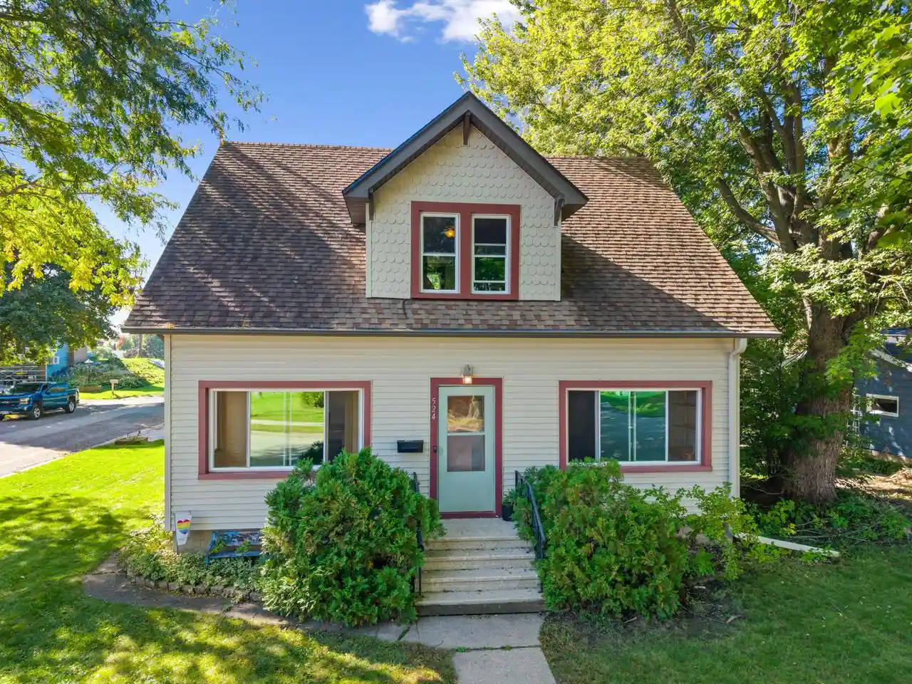 Photo 1 of Single family home for sale at 524 Marshall St S St, Caledonia, MN 55921 | MLS# 1983257 | Listing updated on 2026-10-03