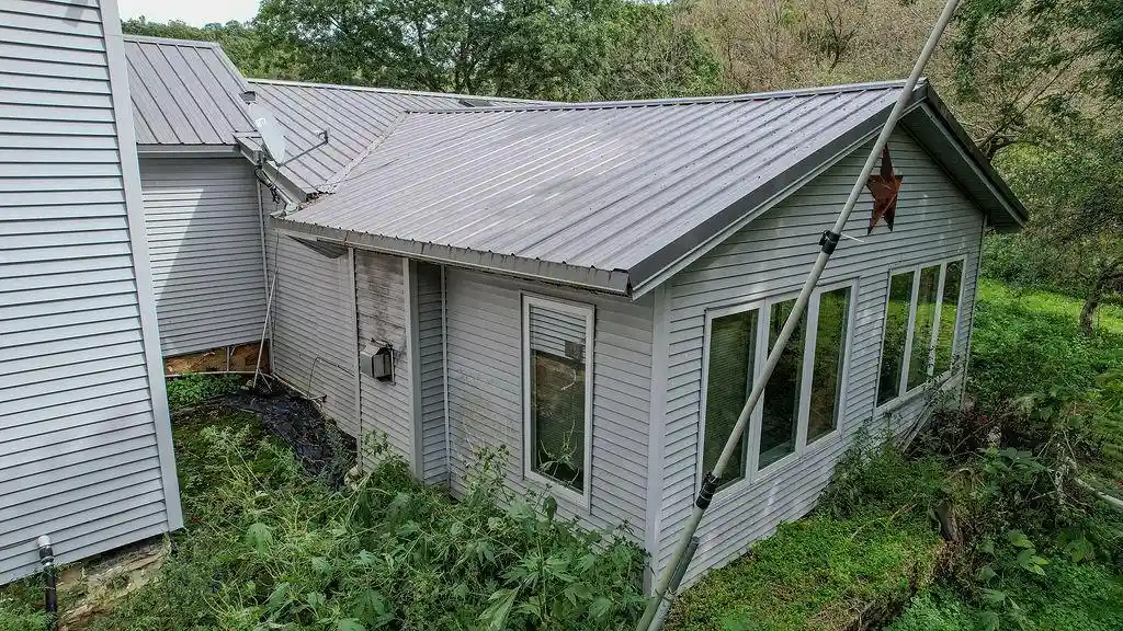 Photo 2 of Single family home for sale at 29574 Outlook Rd, Elroy, WI 53929 | MLS# 2033960 | Listing updated on 2026-10-12