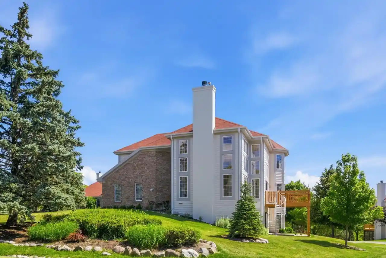 Photo 1 of Condo for sale at 1505 Highland Dr #8-40, Lake Geneva, WI 53147 | MLS# 1983276 | Listing updated on 2026-10-05