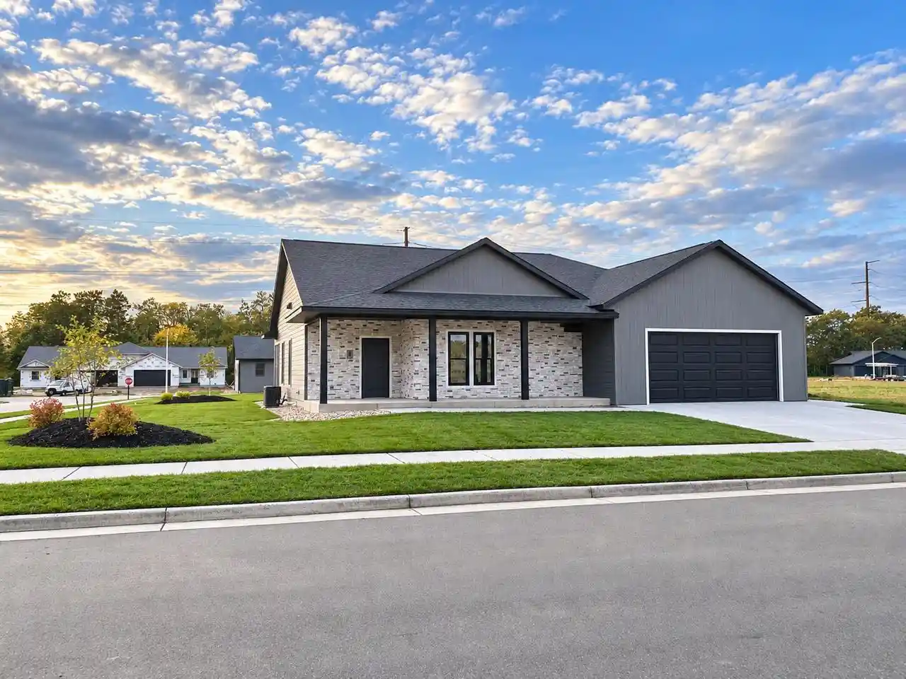 Photo 1 of Single family home for sale at 1422 Iris St, Holmen, WI 54636 | MLS# 1983277 | Listing updated on 2026-10-04