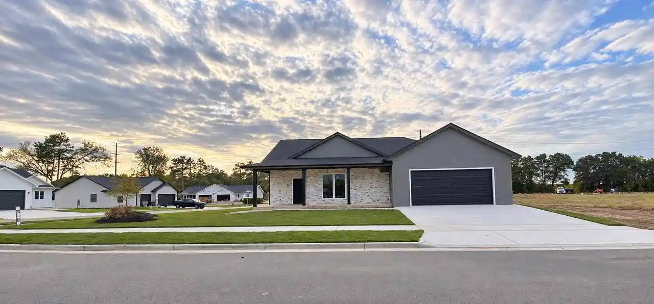 Photo 3 of Single family home for sale at 1422 Iris St, Holmen, WI 54636 | MLS# 1983277 | Listing updated on 2026-10-04