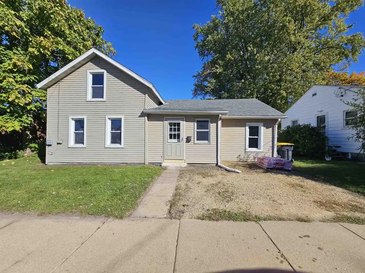 Photo 1 of Single family home for sale at 310 Woodard Ave, Tomah, WI 54660 | MLS# 2033973 | Listing updated on 2026-10-04