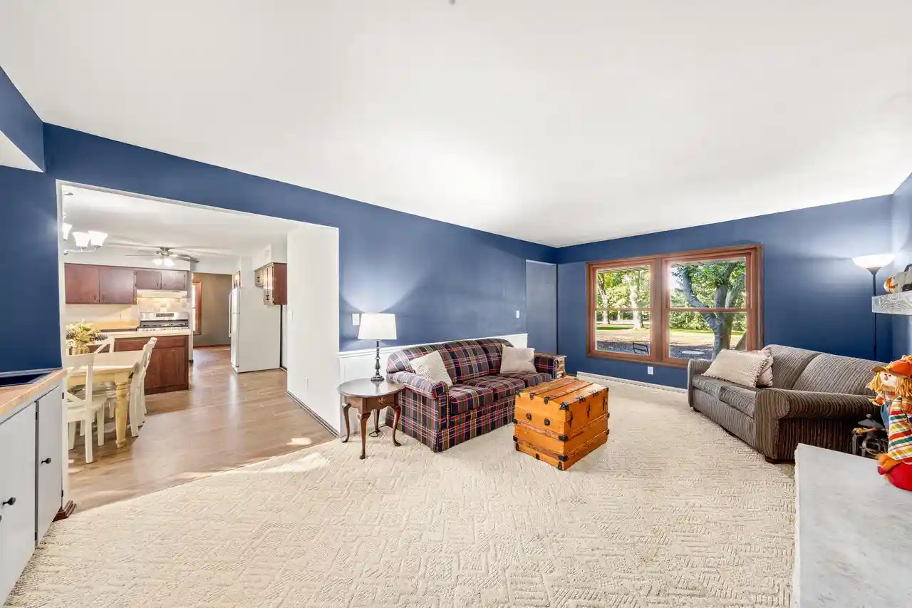 Photo 4 of Single family home for sale at 5110 S Woodridge Ln, New Berlin, WI 53146 | MLS# 1983284 | Listing updated on 2026-10-09