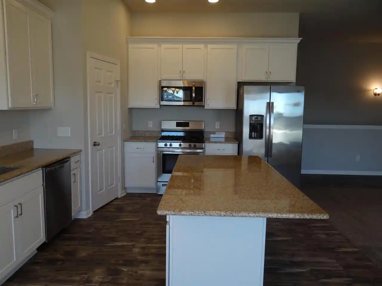 Photo 1 of Single family home for sale at 4424 Dublin Dr, Janesville, WI 53546 | MLS# 2033978 | Listing updated on 2026-10-08