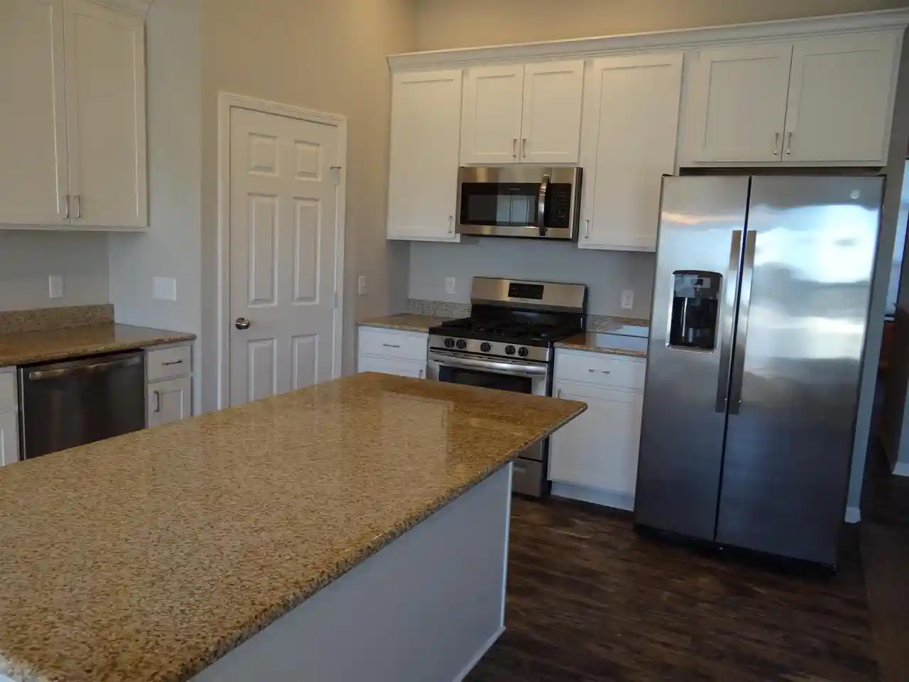 Photo 3 of Single family home for sale at 4424 Dublin Dr, Janesville, WI 53546 | MLS# 2033978 | Listing updated on 2026-10-08