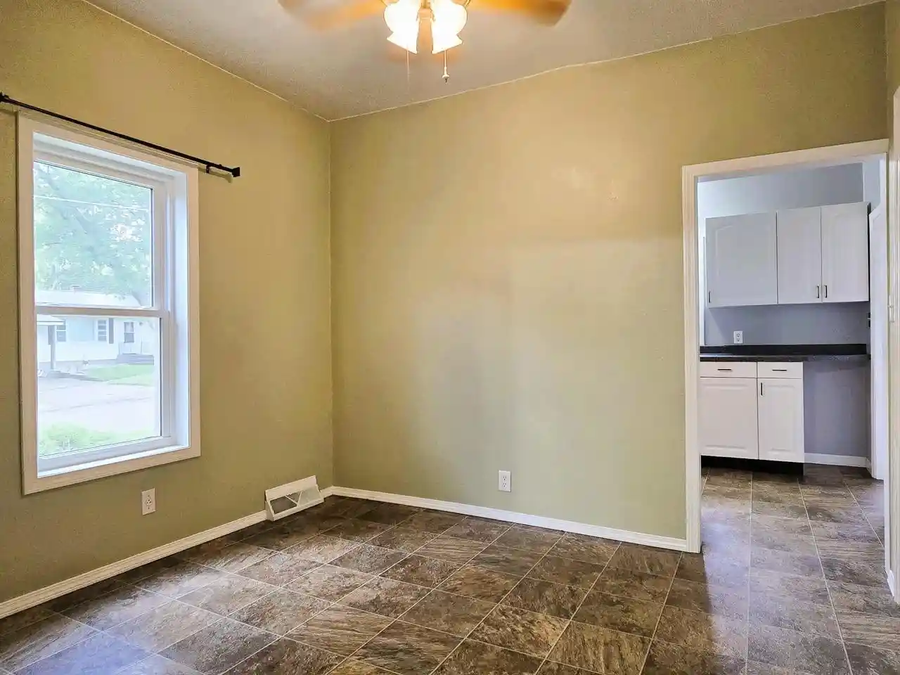Photo 3 of Single family home for sale at 515 E South St, Richland Center, WI 53581 | MLS# 2033984 | Listing updated on 2026-10-05