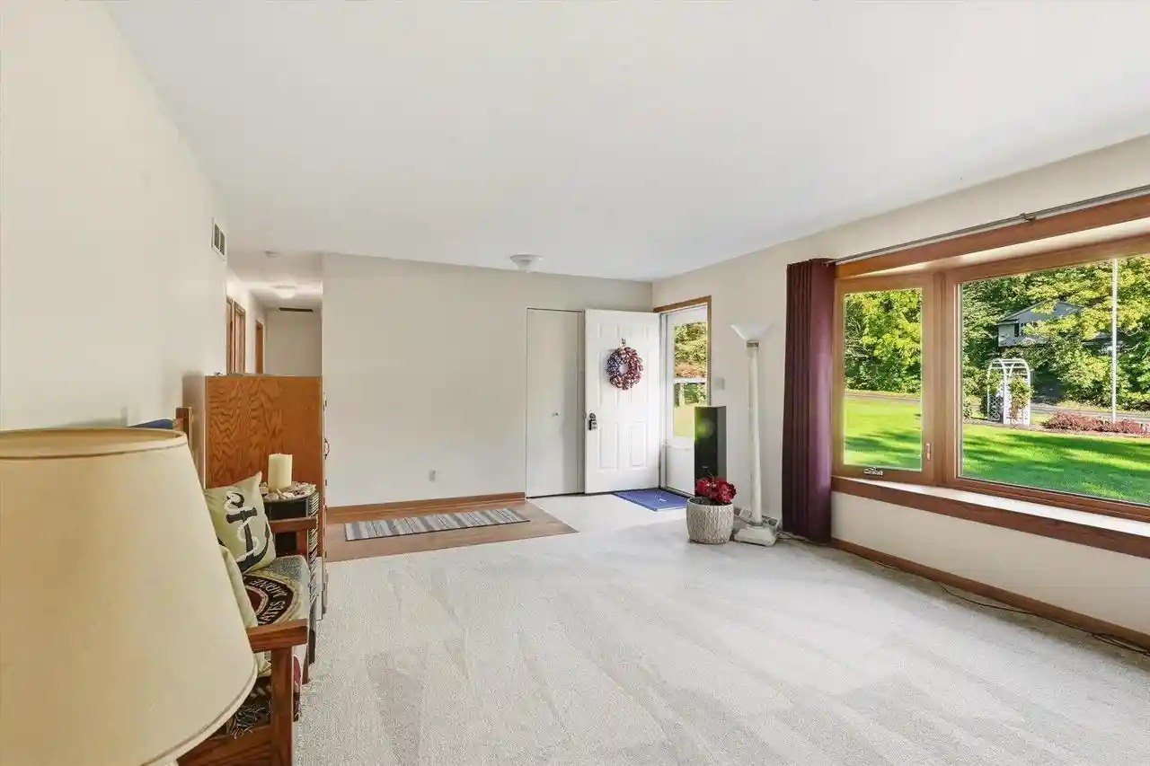 Photo 4 of Single family home for sale at S55w23639 Hickory Ridge Dr, Waukesha, WI 53189 | MLS# 1983292 | Listing updated on 2026-10-05