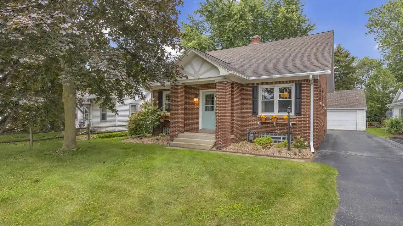 Photo 1 of Single family home for sale at 926 N 37th Street, Sheboygan, WI 53081 | MLS# 1983295 | Listing updated on 2026-10-06