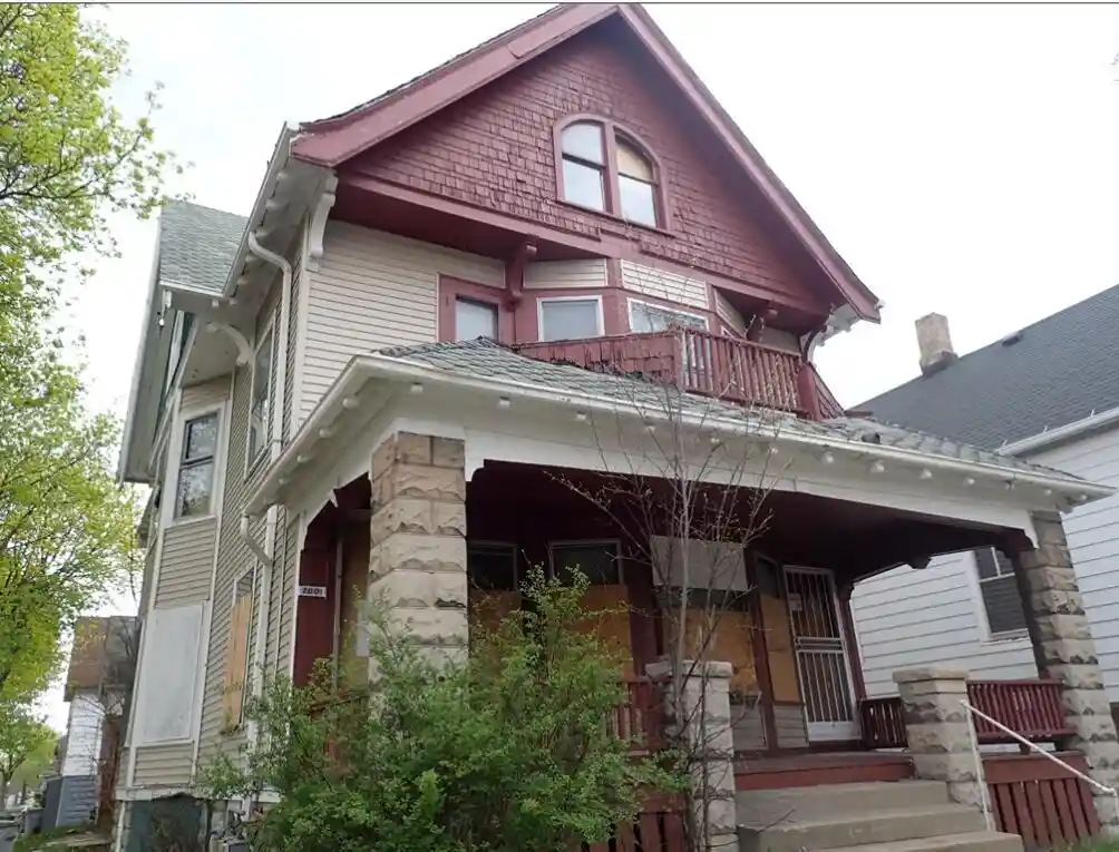 Photo 1 of Multi family home for sale at 2801 N 16th Street #2803, Milwaukee, WI 53206 | MLS# 1983300 | Listing updated on 2026-10-07
