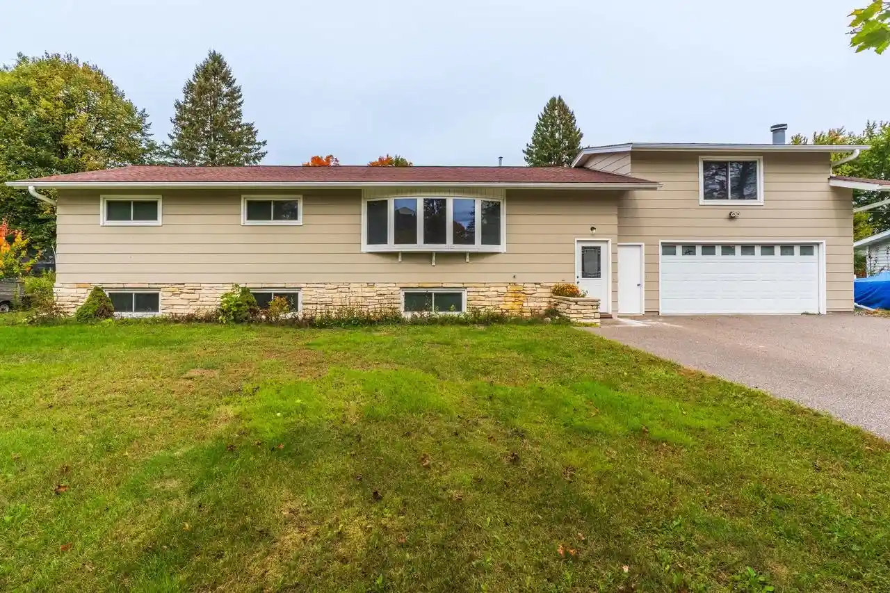 Photo 1 of Single family home for sale at 150112 Kildeer Ln, Wausau, WI 54401 | MLS# 22604929 | Listing updated on 2026-10-05