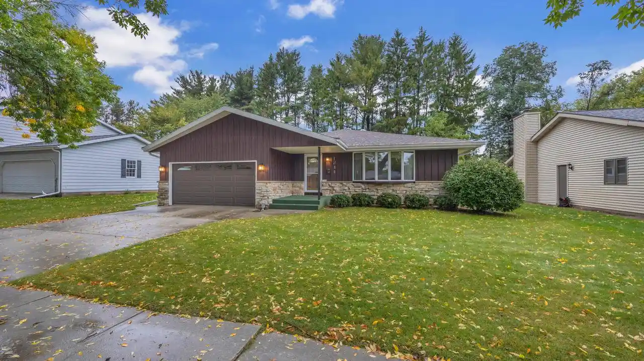 Photo 1 of Sale Pending at 1244 Castle Ave, Sheboygan, WI 53081 | MLS# 1983303 | Listing updated on 2026-10-07
