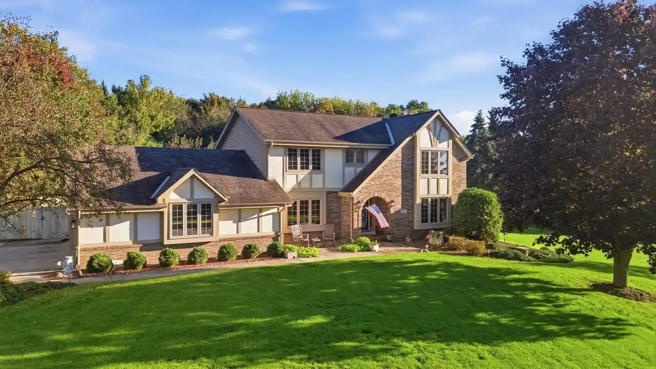 Photo 1 of Single family home for sale at S44w23627 Amy James Dr, Waukesha, WI 53189 | MLS# 1983307 | Listing updated on 2026-10-06