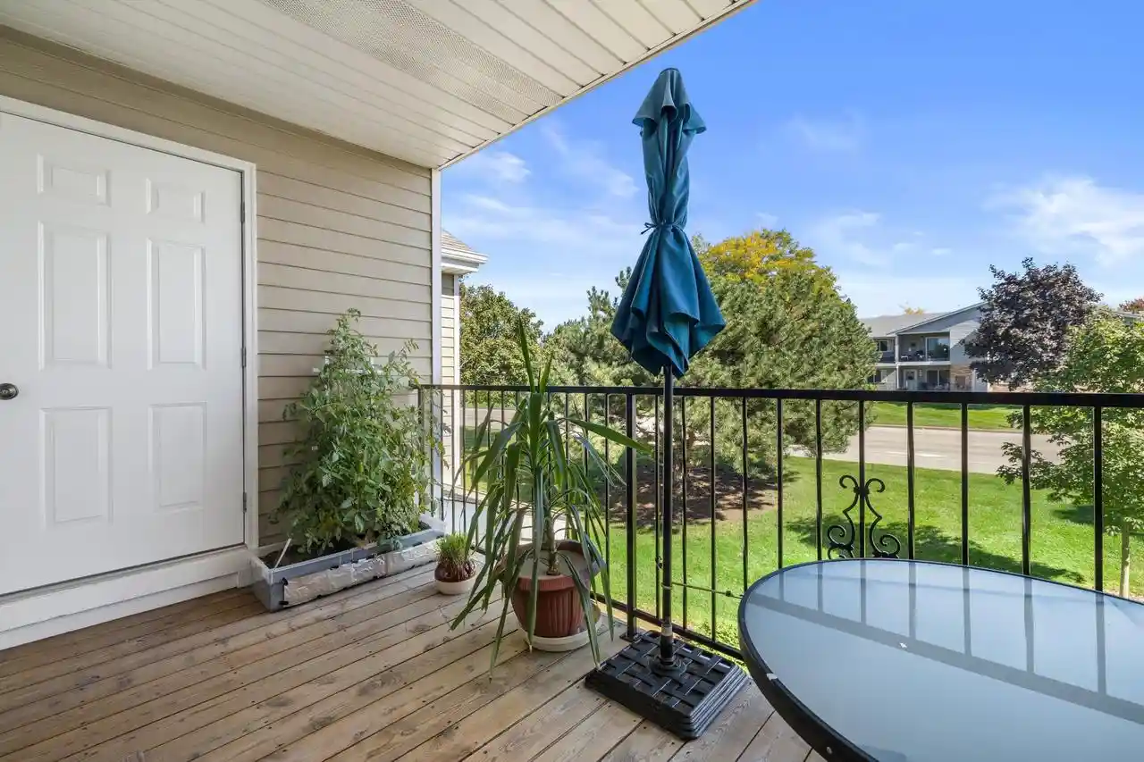Listing Photo 5 - Condo for sale in building located at 1122 N Sunnyslope Dr, Mount Pleasant, WI 53406 - Unit #203