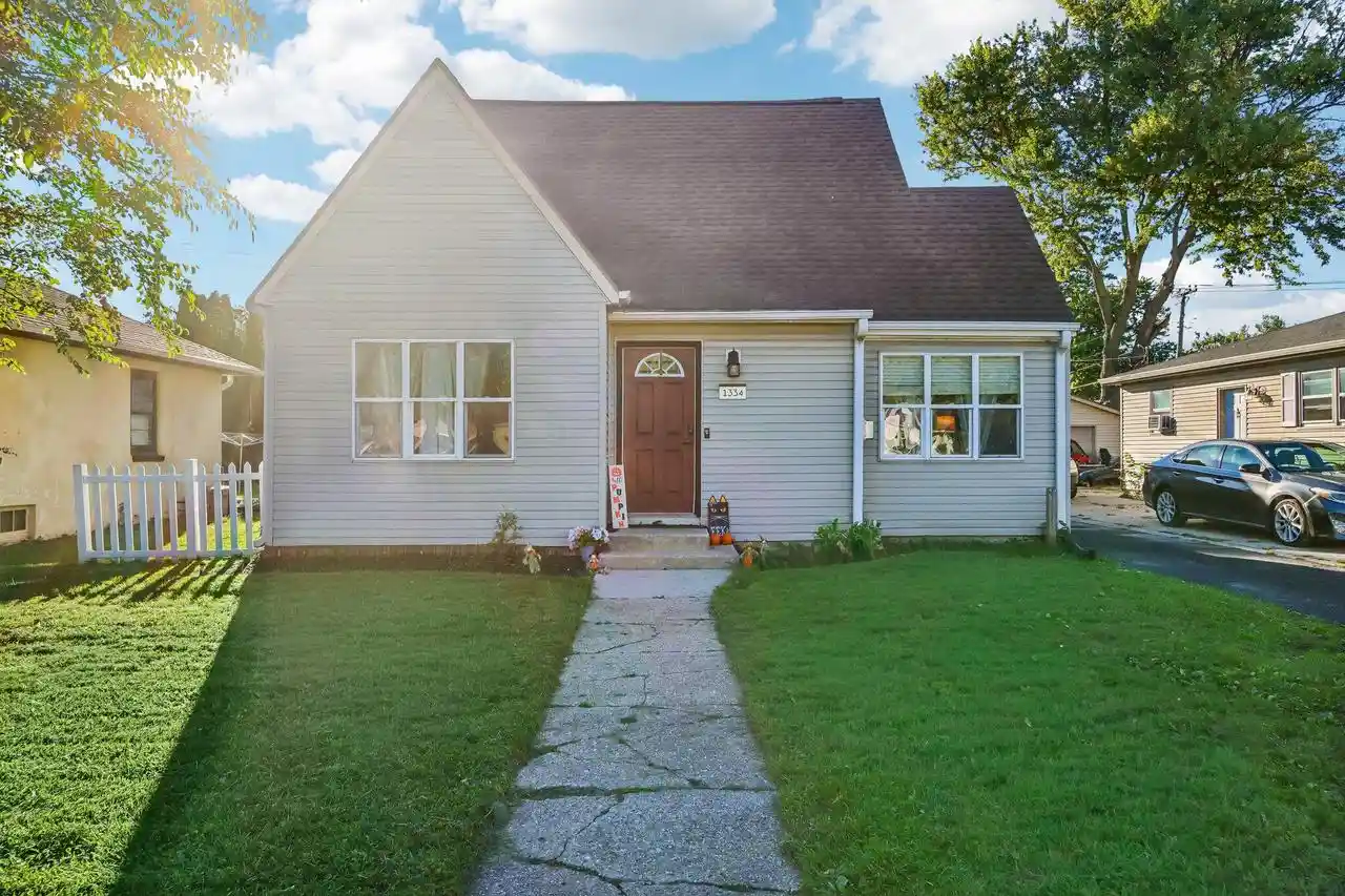 Photo 1 of Single family home for sale at 1334 Center Ave, Janesville, WI 53546 | MLS# 1983322 | Listing updated on 2026-10-05