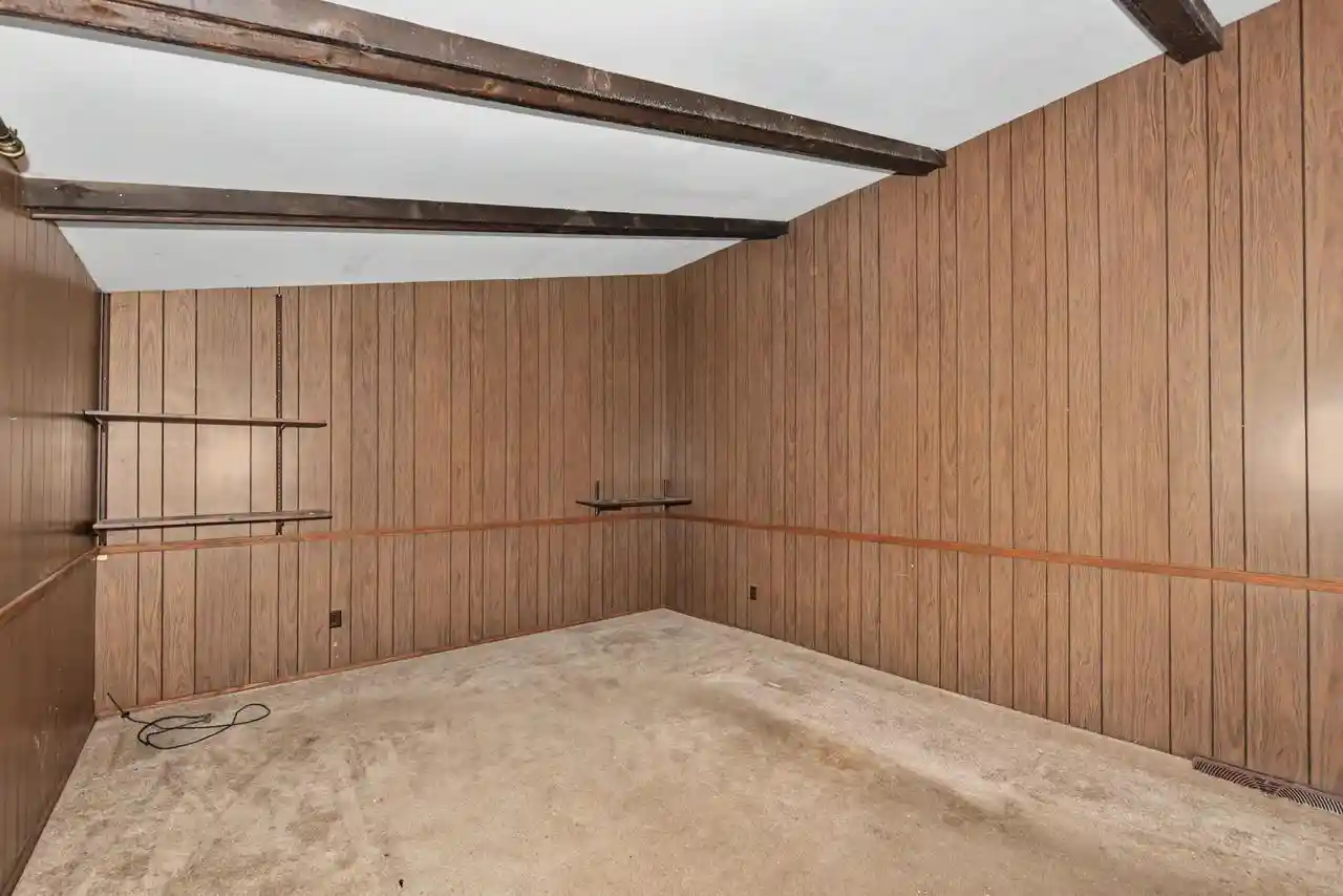 Photo 3 of Single family home for sale at 14870 W Kingsway Dr, New Berlin, WI 53151 | MLS# 1983317 | Listing updated on 2026-10-08