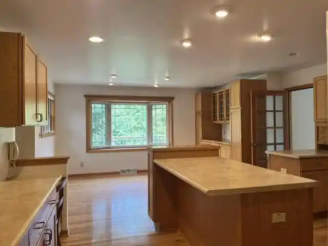Photo 2 of Single family home for sale at S80w36100 Oak Ridge Dr, Eagle, WI 53119 | MLS# 1983325 | Listing updated on 2026-10-10