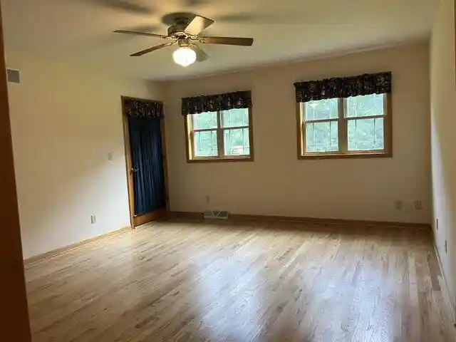 Photo 3 of Single family home for sale at S80w36100 Oak Ridge Dr, Eagle, WI 53119 | MLS# 1983325 | Listing updated on 2026-10-10